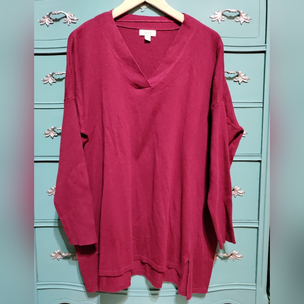 Loose fit sweater